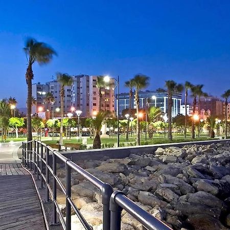 לימסול Sea Front & City Center, Amazing Sea View מראה חיצוני תמונה
