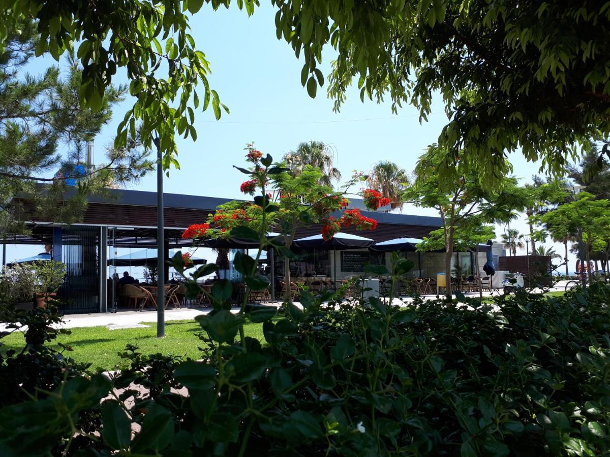 לימסול Sea Front & City Center, Amazing Sea View מראה חיצוני תמונה