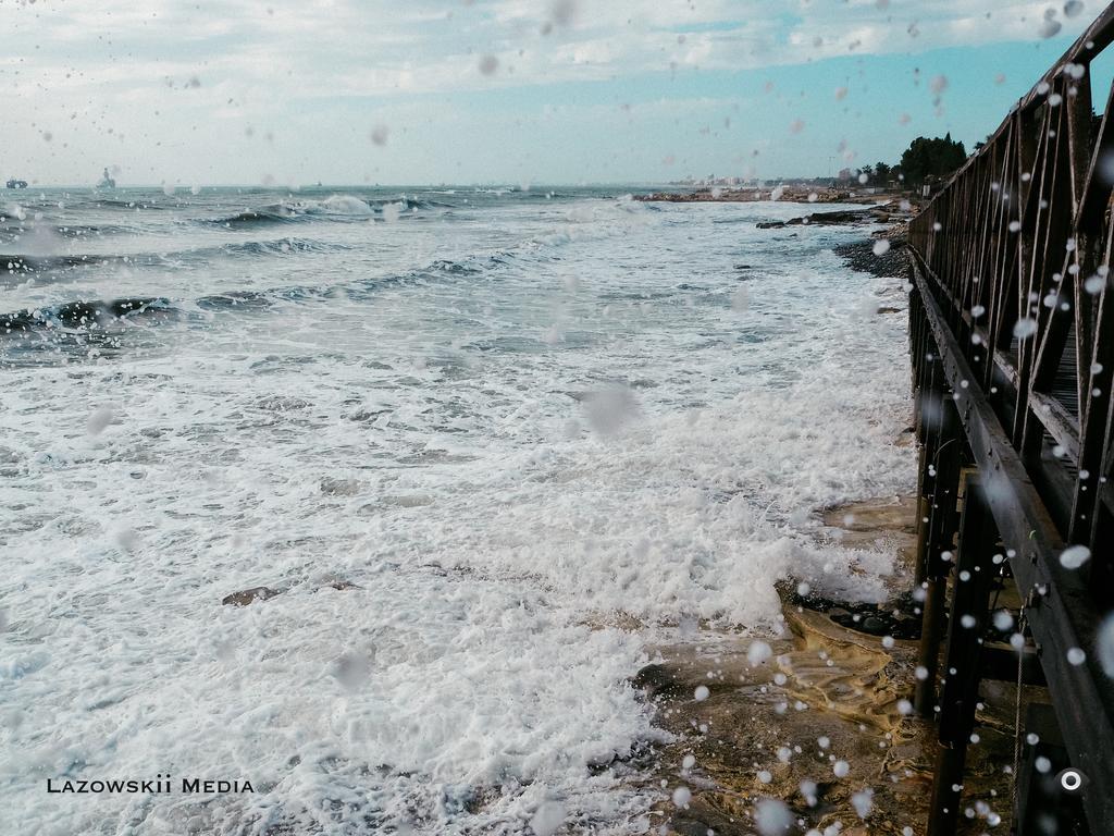 לימסול Sea Front & City Center, Amazing Sea View מראה חיצוני תמונה