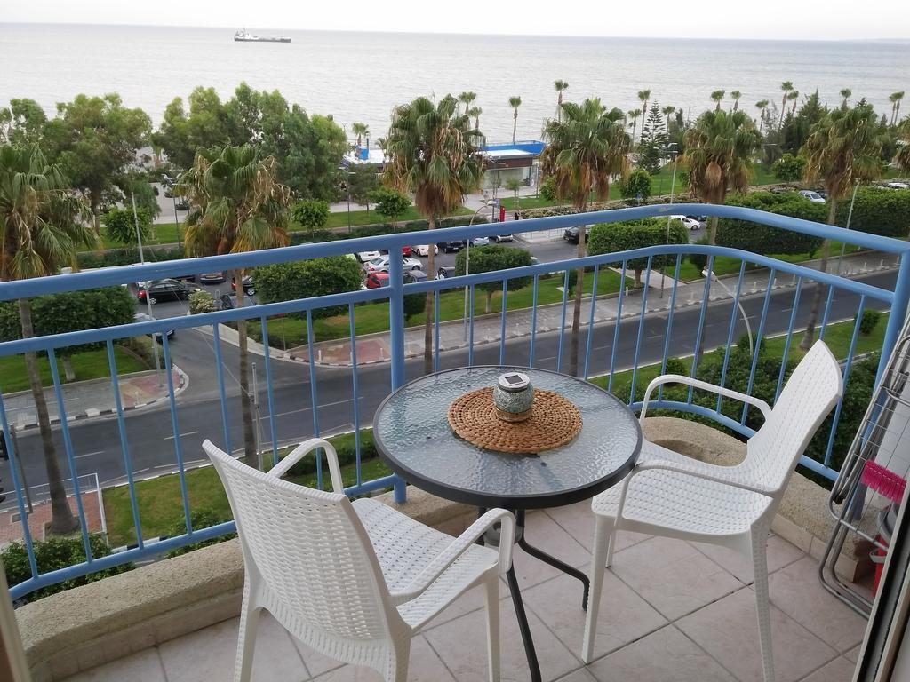 לימסול Sea Front & City Center, Amazing Sea View מראה חיצוני תמונה