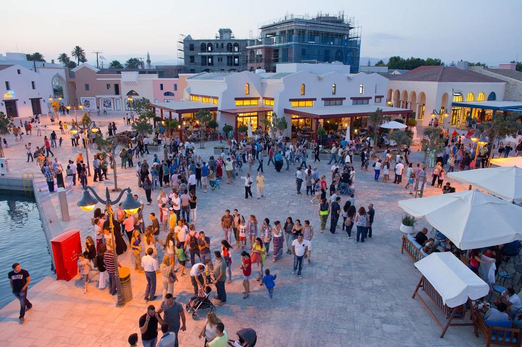 לימסול Sea Front & City Center, Amazing Sea View מראה חיצוני תמונה