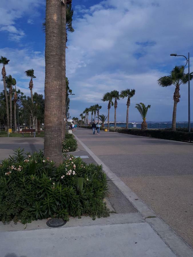לימסול Sea Front & City Center, Amazing Sea View מראה חיצוני תמונה